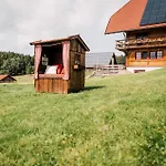 Holzhof *