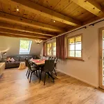 Holzhof *
